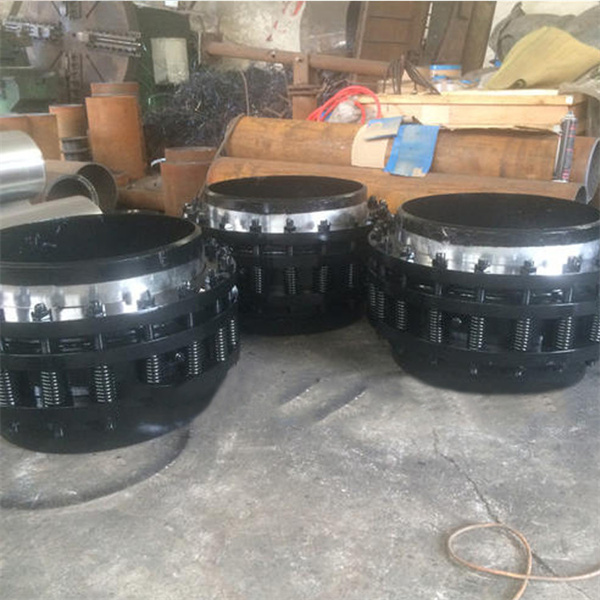 哈尔滨旋转51漫画APP官方网站